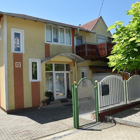 Gyenesi Virag Apartman Gyenesdiás Buitenkant foto